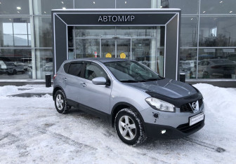 Подержанный автомобиль Nissan Qashqai 2013 года (3 фото)