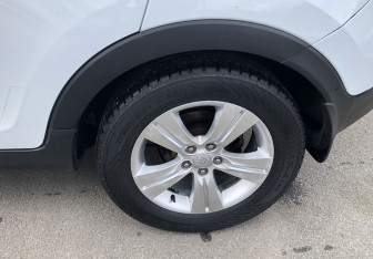 Подержанный автомобиль Kia Sportage 2012 года (15 фото)
