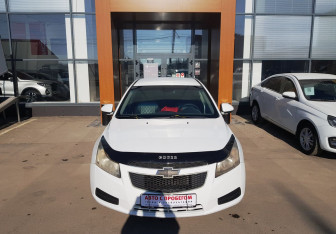 Подержанный автомобиль Chevrolet Cruze Hatchback 2012 года (2 фото)