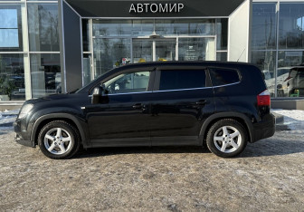 Подержанный автомобиль Chevrolet Orlando 2013 года (8 фото)