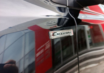 Подержанный автомобиль Toyota RAV4 2016 года (18 фото)