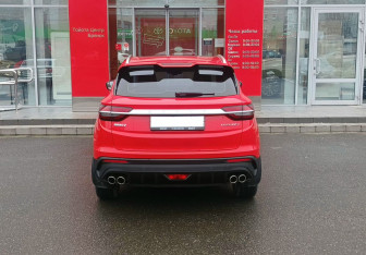 Подержанный автомобиль Geely Coolray 2022 года (6 фото)