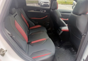 Подержанный автомобиль Geely Coolray 2024 года (16 фото)