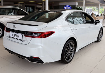 Новый Toyota Camry Sedan 2026 (8 фото)