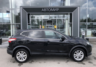 Подержанный автомобиль Nissan Qashqai 2015 года (4 фото)