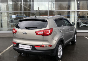 Подержанный автомобиль Kia Sportage 2012 года (5 фото)