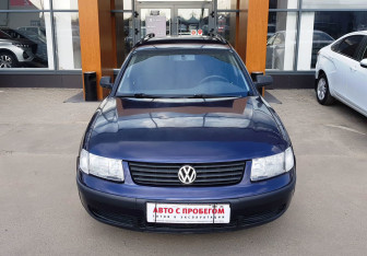 Подержанный автомобиль Volkswagen Passat Wagon 1999 года (2 фото)