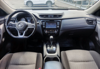 Подержанный автомобиль Nissan X-Trail 2019 года (14 фото)