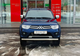 Подержанный автомобиль Mitsubishi Pajero Sport 2014 года (2 фото)