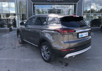 Подержанный автомобиль Geely Atlas Pro 2023 года (7 фото)