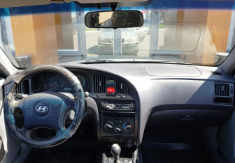Подержанный автомобиль Hyundai Elantra Sedan 2008 года (11 фото)