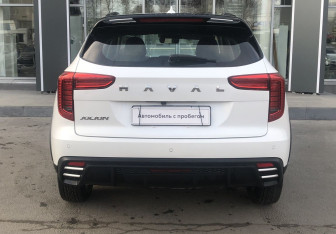 Подержанный автомобиль Haval Jolion 2024 года (6 фото)