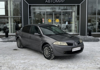 Подержанный автомобиль Renault Megane Sedan 2008 года (3 фото)