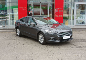 Подержанный автомобиль Ford Mondeo Sedan 2016 года (3 фото)