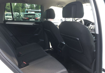 Подержанный автомобиль Volkswagen Tiguan 2019 года (11 фото)