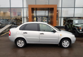 Подержанный автомобиль LADA (ВАЗ) Kalina Sedan 2008 года (4 фото)