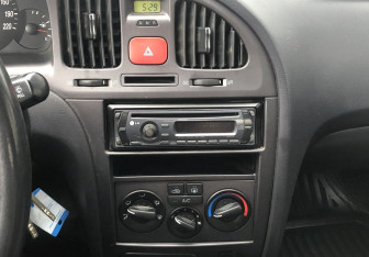 Подержанный автомобиль Hyundai Elantra Sedan 2008 года (14 фото)