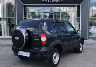 Подержанный автомобиль Chevrolet Niva 2019 года (5 фото)