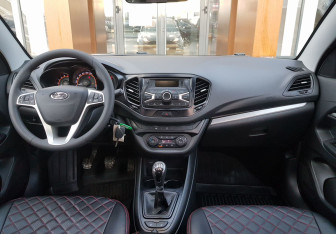 Подержанный автомобиль LADA (ВАЗ) Vesta Sedan 2021 года (11 фото)