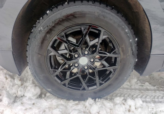 Подержанный автомобиль Chevrolet Equinox 2020 года (10 фото)