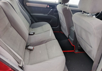 Подержанный автомобиль Chevrolet Lacetti Sedan 2008 года (16 фото)