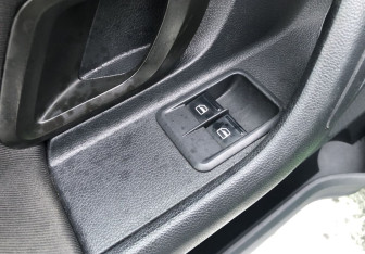 Подержанный автомобиль Skoda Fabia Hatchback 2011 года (13 фото)