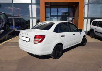 Подержанный автомобиль LADA (ВАЗ) Granta Sedan 2019 года (5 фото)