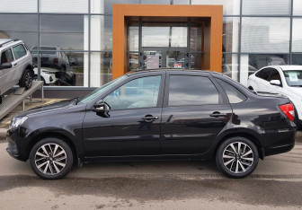 Подержанный автомобиль LADA (ВАЗ) Granta Sedan 2022 года (8 фото)