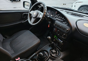 Подержанный автомобиль Chevrolet Niva 2013 года (14 фото)