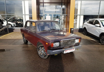 Подержанный автомобиль LADA (ВАЗ) 2107 2009 года (3 фото)