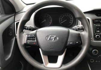 Подержанный автомобиль Hyundai Creta 2018 года (13 фото)