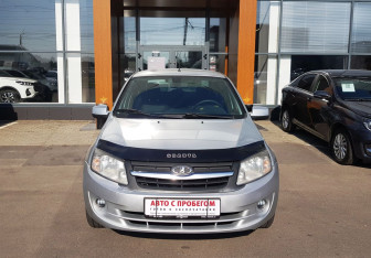 Подержанный автомобиль LADA (ВАЗ) Granta Sedan 2014 года (2 фото)