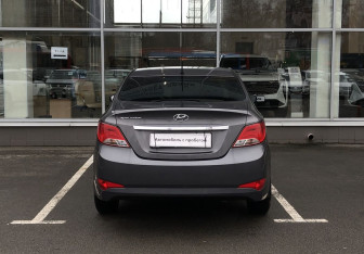 Подержанный автомобиль Hyundai Solaris Sedan 2016 года (6 фото)