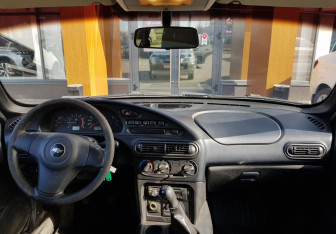 Подержанный автомобиль Chevrolet Niva 2015 года (11 фото)