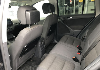 Подержанный автомобиль Volkswagen Tiguan 2012 года (11 фото)