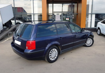 Подержанный автомобиль Volkswagen Passat Wagon 1999 года (5 фото)