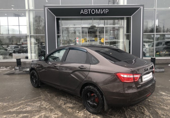 Подержанный автомобиль LADA (ВАЗ) Vesta Sedan 2019 года (7 фото)