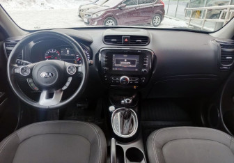 Подержанный автомобиль Kia Soul 2017 года (15 фото)