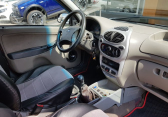 Подержанный автомобиль LADA (ВАЗ) Kalina Sedan 2006 года (9 фото)