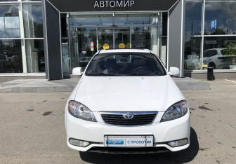Подержанный автомобиль Daewoo Gentra Sedan 2013 года (2 фото)