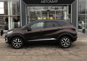 Подержанный автомобиль Renault Kaptur 2018 года (8 фото)