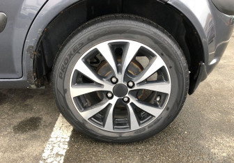 Подержанный автомобиль Hyundai Getz 2010 года (15 фото)