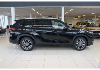 Новый Toyota Highlander 2025 (4 фото)