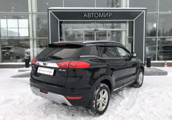 Подержанный автомобиль Geely Atlas 2018 года (5 фото)