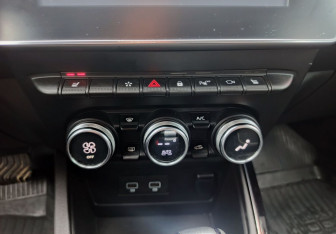 Подержанный автомобиль Renault Arkana 2020 года (17 фото)