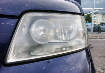 Подержанный автомобиль Volkswagen Caravelle 2007 года (9 фото)