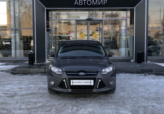 Подержанный автомобиль Ford Focus Hatchback 2014 года (2 фото)