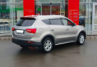 Подержанный автомобиль DongFeng 580 2021 года (5 фото)