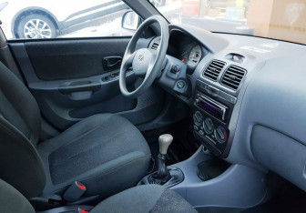 Подержанный автомобиль Hyundai Accent Sedan 2007 года (9 фото)