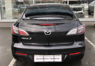 Подержанный автомобиль Mazda 3 Sedan 2012 года (6 фото)